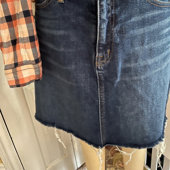 J Crew Distressed Denim Mini Skirt Size 27 - Picture 2 of 4